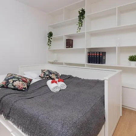 Ursynow Modern By Renters ורשה